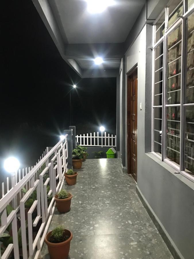 Living Roots Lodge Czerapuńdżi Zewnętrze zdjęcie